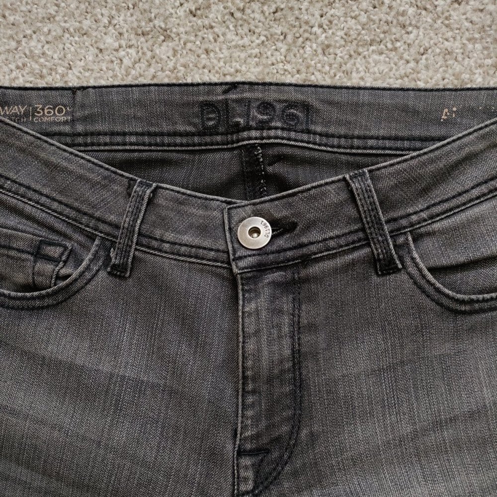 DL1961 Amanda Skinny Jeans Zurich 4 Way Stretch Size 28 - Picture 8 of 15